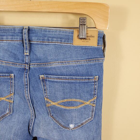 Abercrombie and Fitch High Rise Skinny Jeans Size 26 - Picture 5 of 10